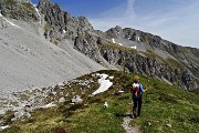 60 Sul sentiero 320 verso il Passo di Pozzera